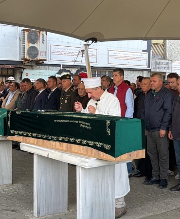 1791563183220AA-20261008-42697661-42697660-KKTCDE_BATAN_GEMIDE_YASAMINI_YITIREN_ORHAN_BEKRETIN_CENAZ.jpeg