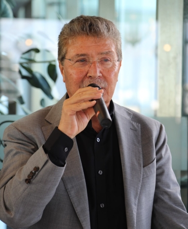 1792680205944UBP-ba-bakan-ilk-arabam.jpg