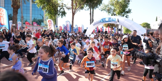 ÜLKER LEFKOŞA YARI MARATONU ÇOCUK KOŞUSU TAMAMLANDI