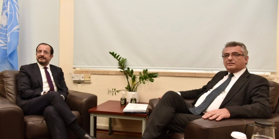 CUMHURBAŞKANI ERHÜRMAN İLE HRİSTODULİDİS ARA BÖLGEDE BİR ARAYA GELDİ