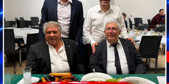 MEHMET AKTUNÇ VE HÜSEYİN AMCAOĞLU’NDAN AİLE BÜYÜKLERİYLE HATIRA FOTOĞRAFI