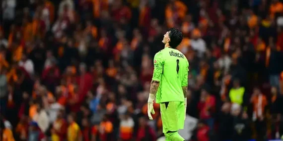 Uğurcan Çakır: Top şansa önünde kaldı!