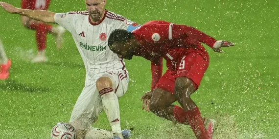 Son Dakika Spor Haberi | Ümraniyespor – Boluspor maçı, yağmur nedeniyle yarıda kaldı