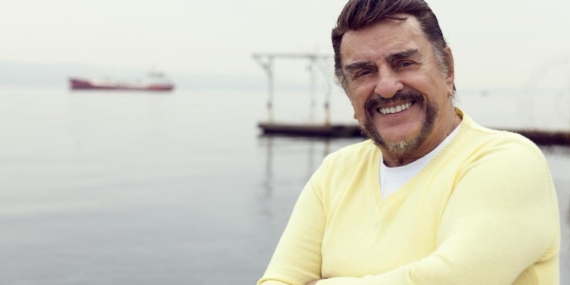 Şarkıcı Alpay hayatını kaybetti