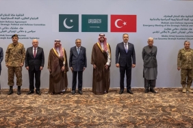 bakanlar-fidan-ve-guler-riyadda-aa-2493576.jpg