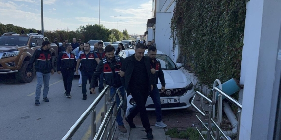 Çukurova Belediyesine yolsuzluk ve rüşvet operasyonu: 44 gözaltı