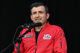 selcuk-bayraktaraa-2493290.jpg