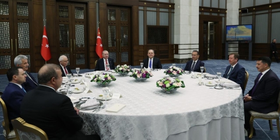 Cumhurbaşkanı Erdoğan, Yüksek Mahkeme Başkanlarıyla yemekte bir araya geldi